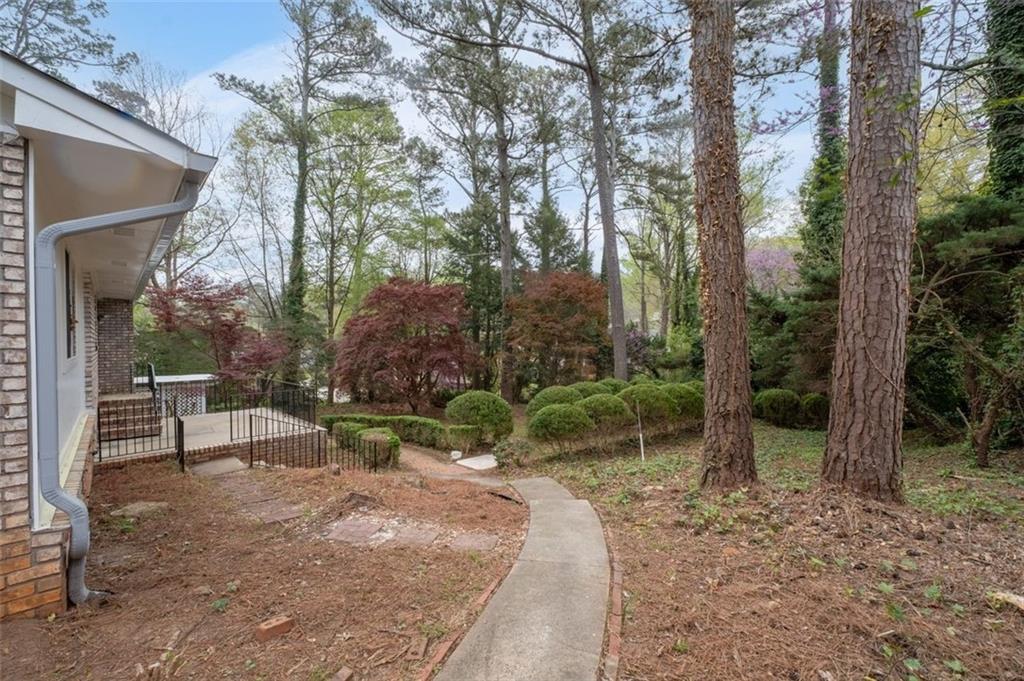 2000 HILL Road