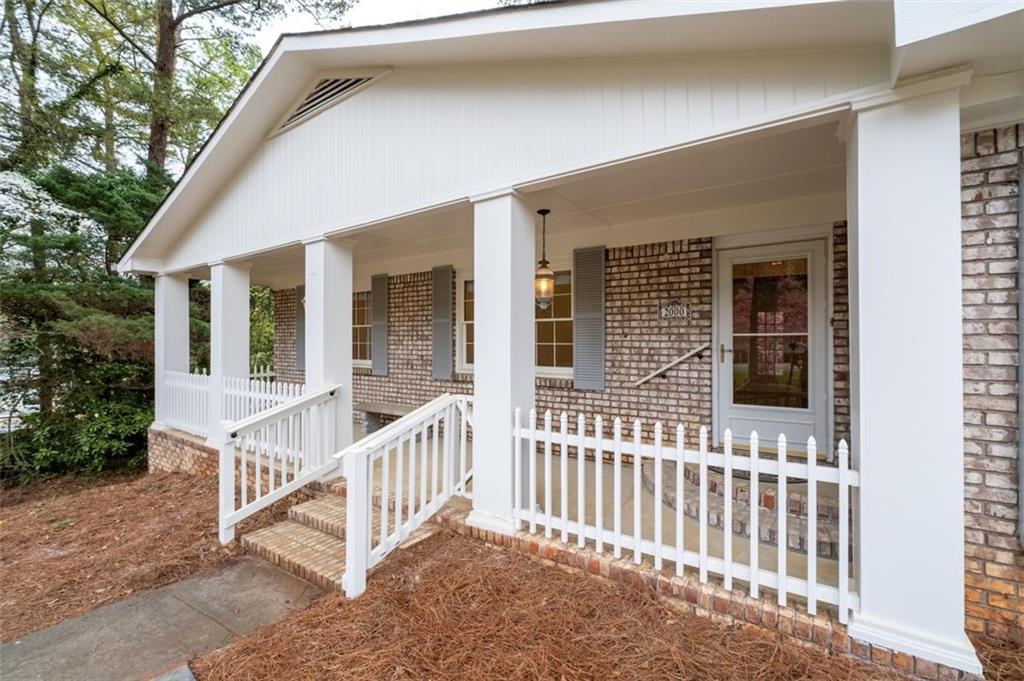 2000 HILL Road