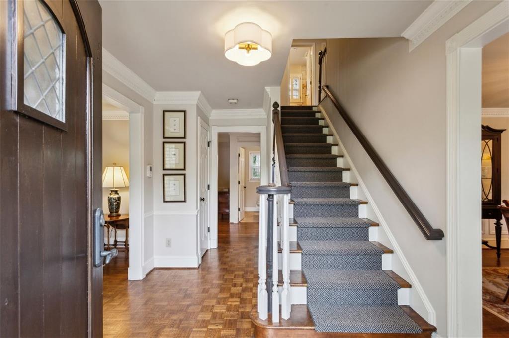 640 SIBLEY Forest SE