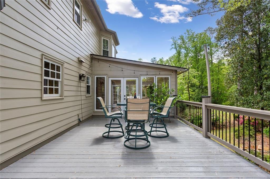 640 SIBLEY Forest SE