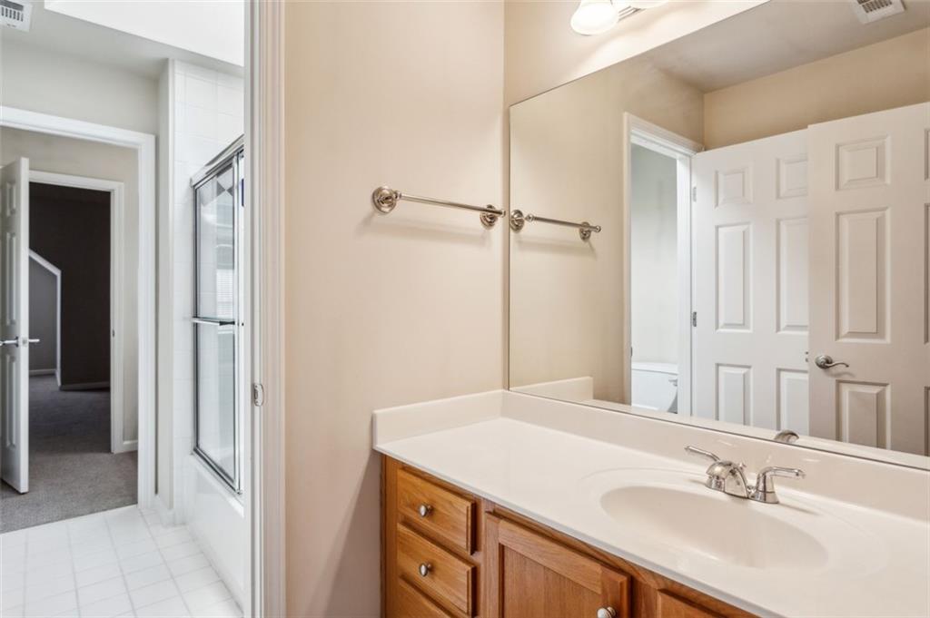 3504 IVY MANOR Road SE