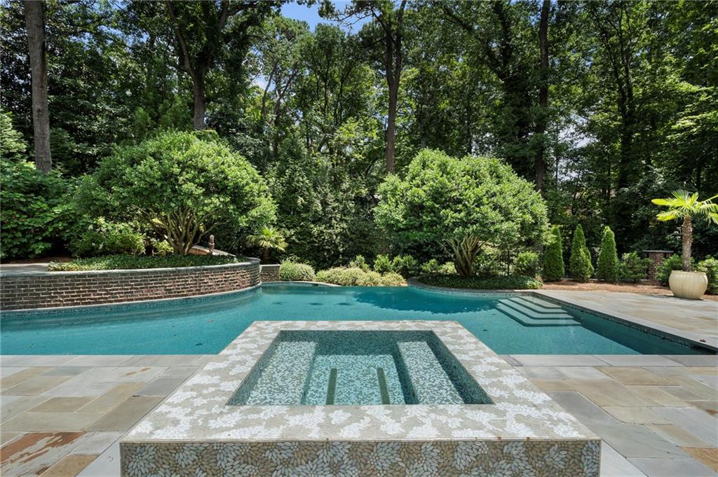 4375 Mount Paran Pkwy NW