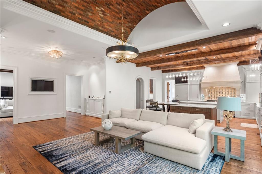 4375 Mount Paran Pkwy NW