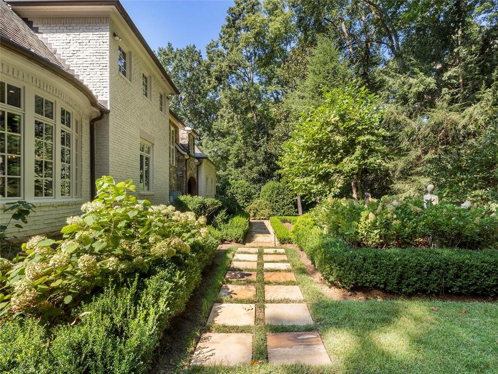 4375 Mount Paran Pkwy NW