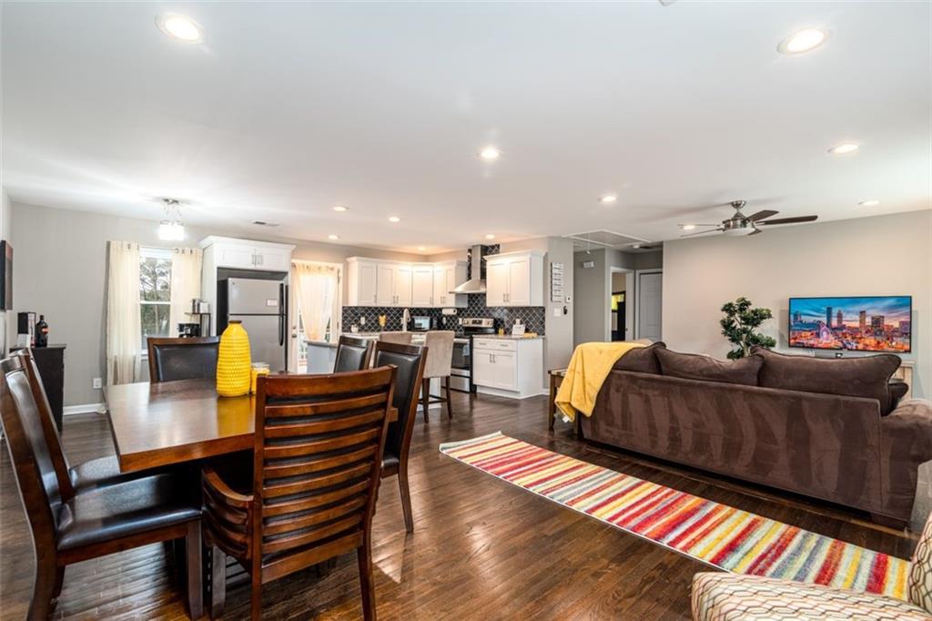 3224 CANARY Court