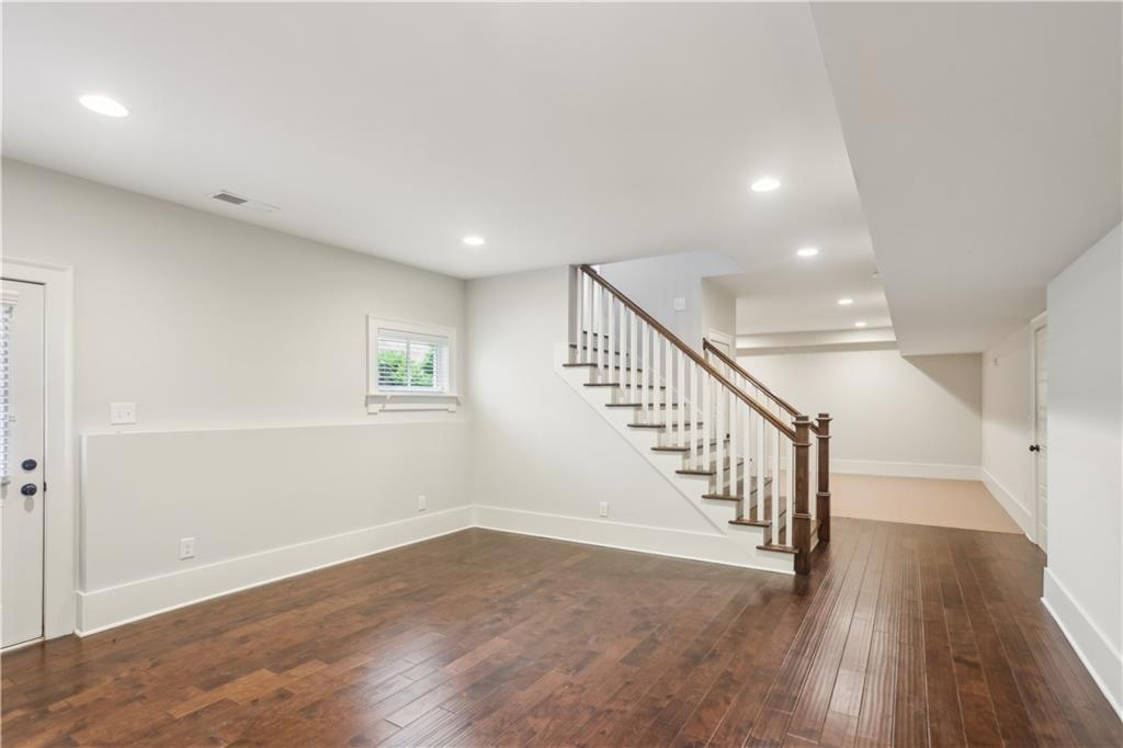 5981 Brundage Lane