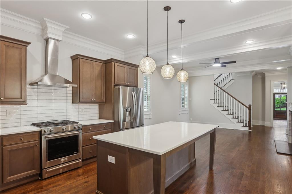 5981 Brundage Lane