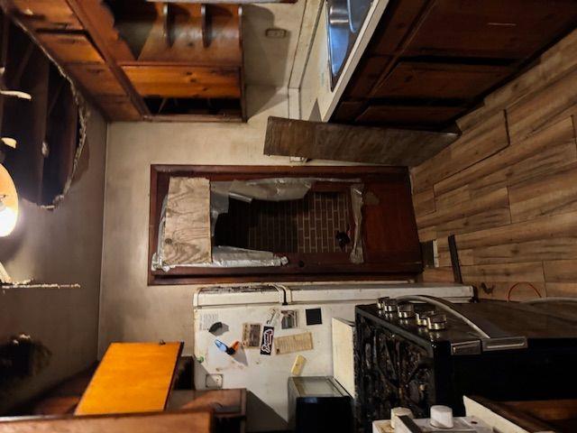 1934 APACHE Trail SE