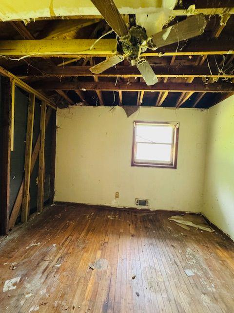 1934 APACHE Trail SE