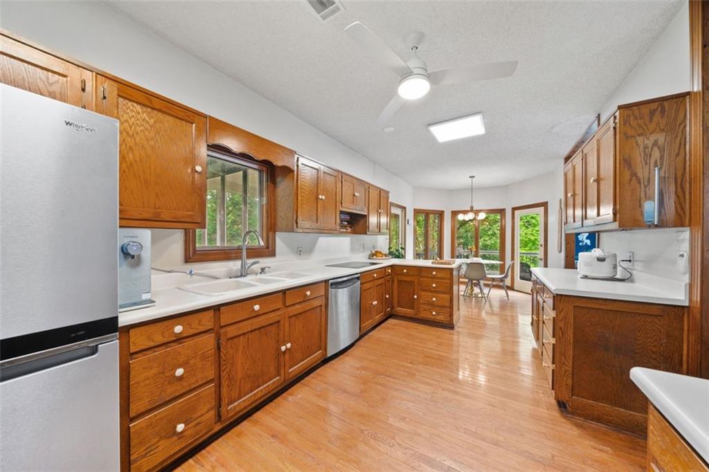 6125 JIM CROW Road