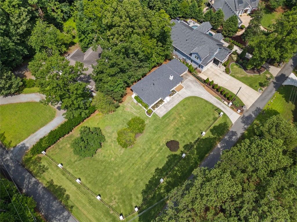 401 COTTONWOOD Drive