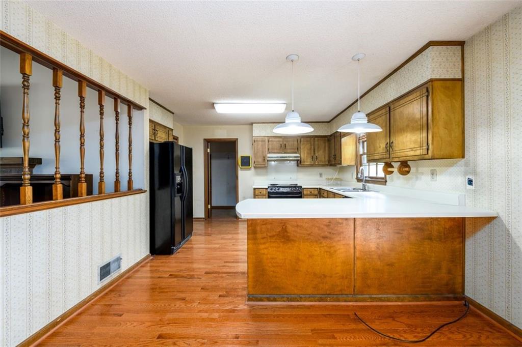 525 WATSON SE