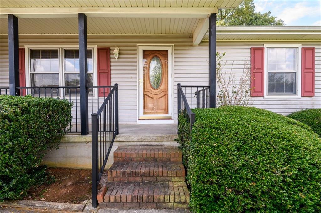 525 WATSON SE