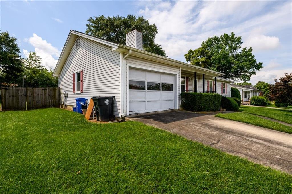 525 WATSON SE