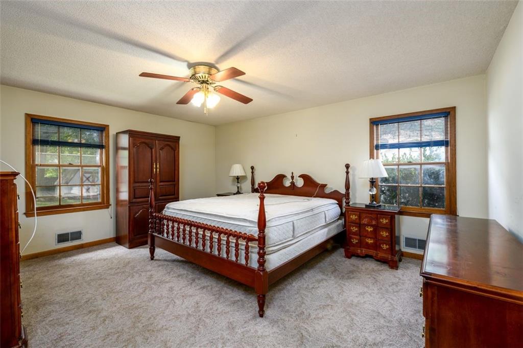 525 WATSON SE