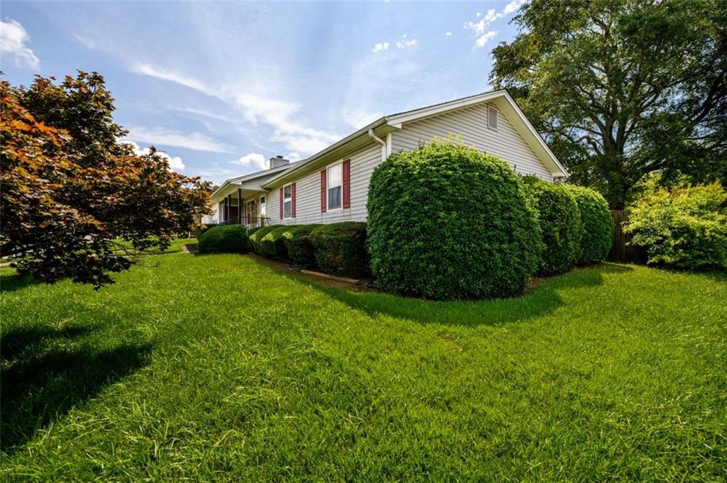 525 WATSON SE