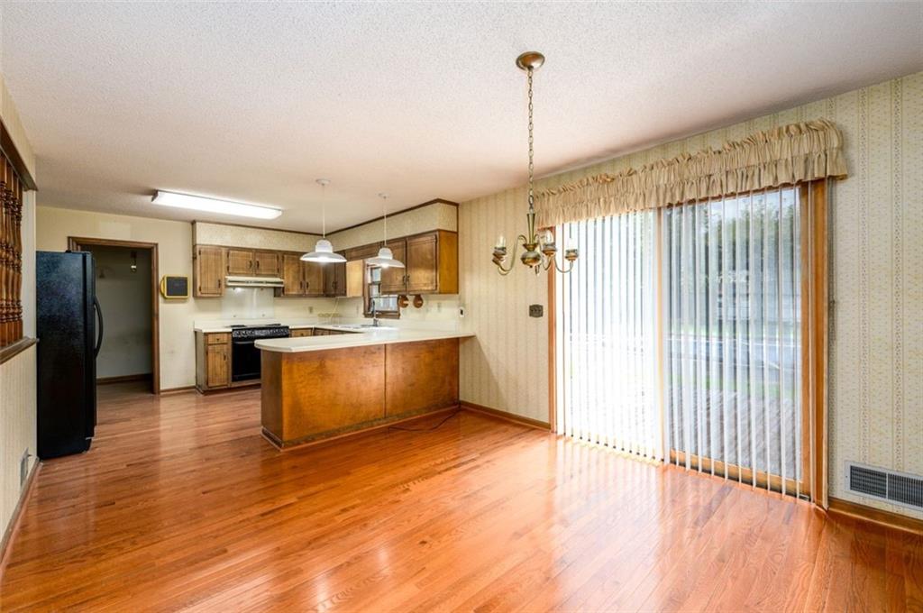 525 WATSON SE