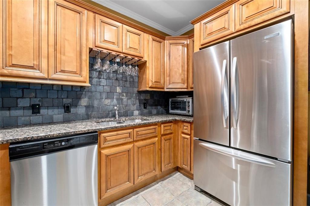 3071 LENOX Road NE Unit 19