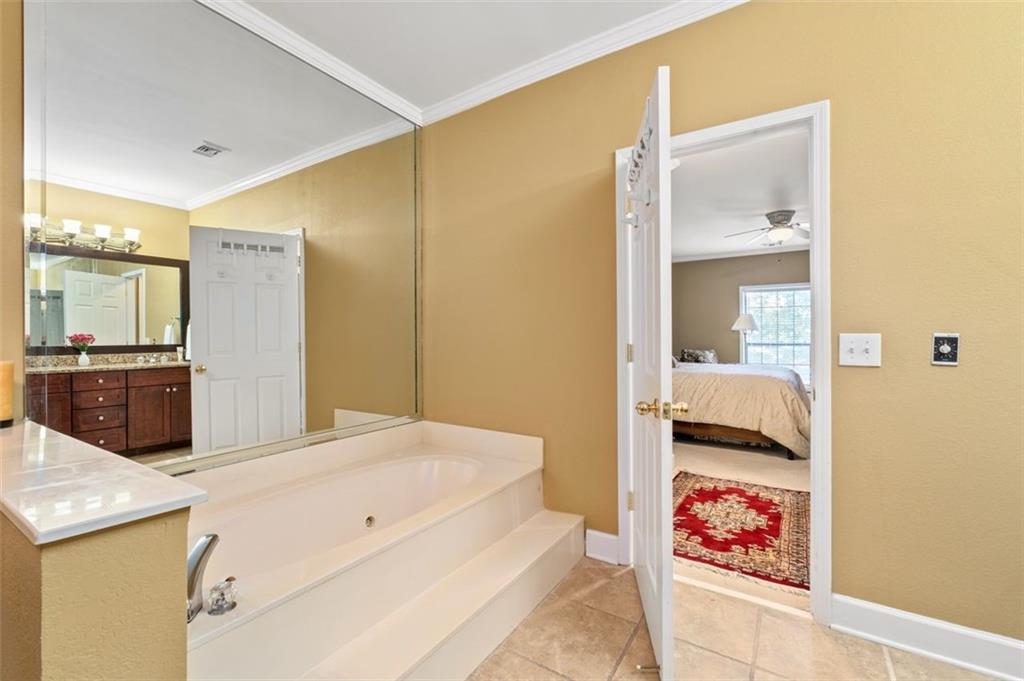 3071 LENOX Road NE Unit 19
