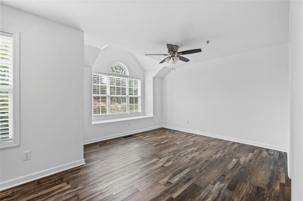 215 Morris Lane