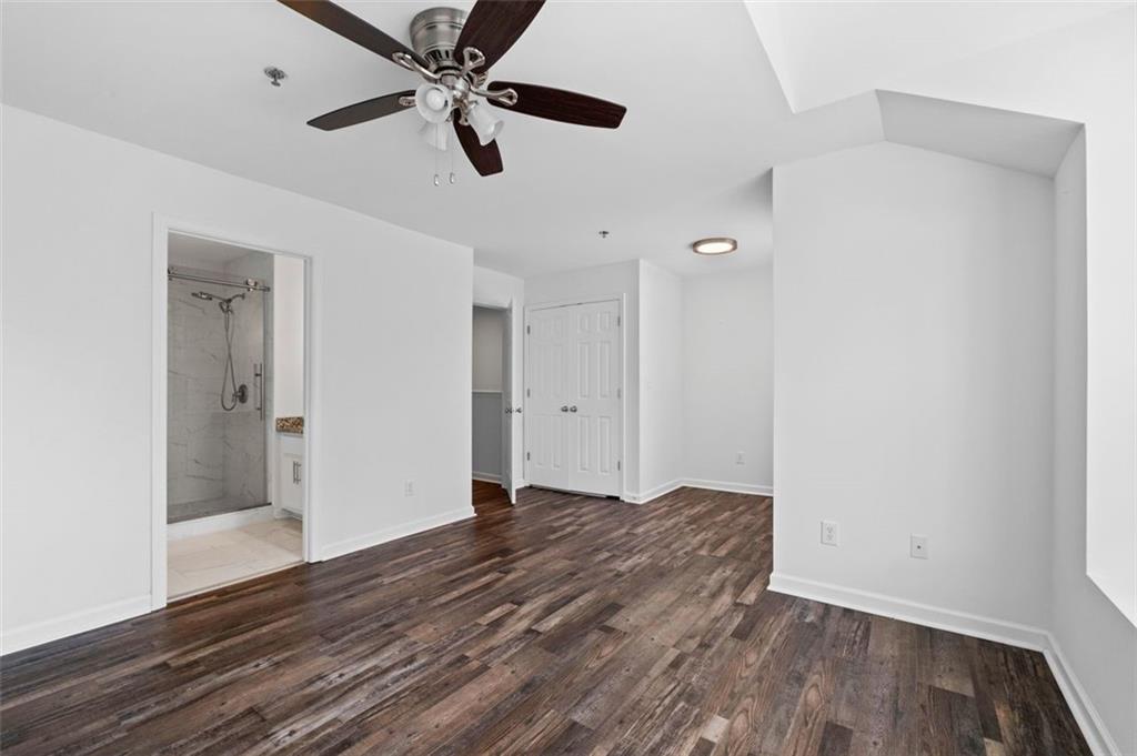 215 Morris Lane