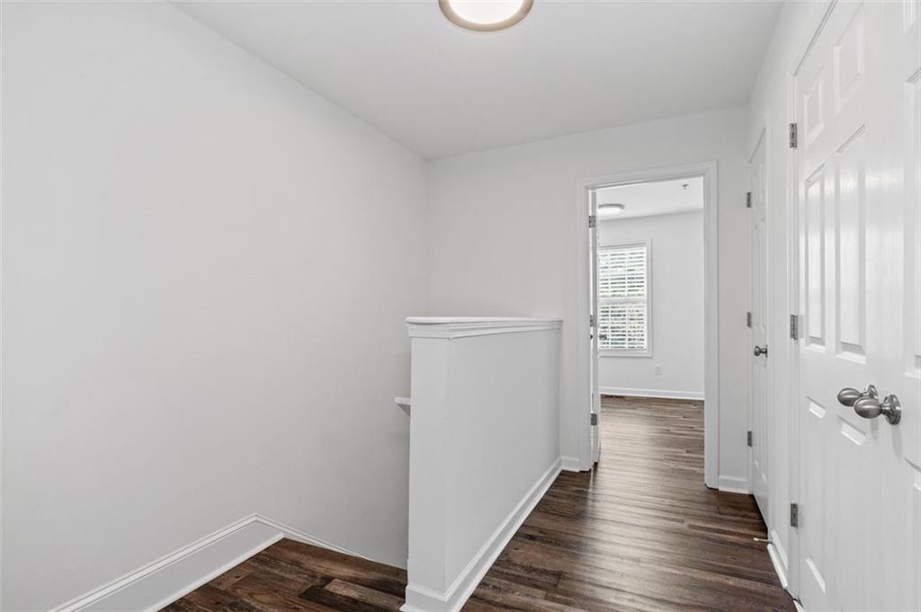 215 Morris Lane
