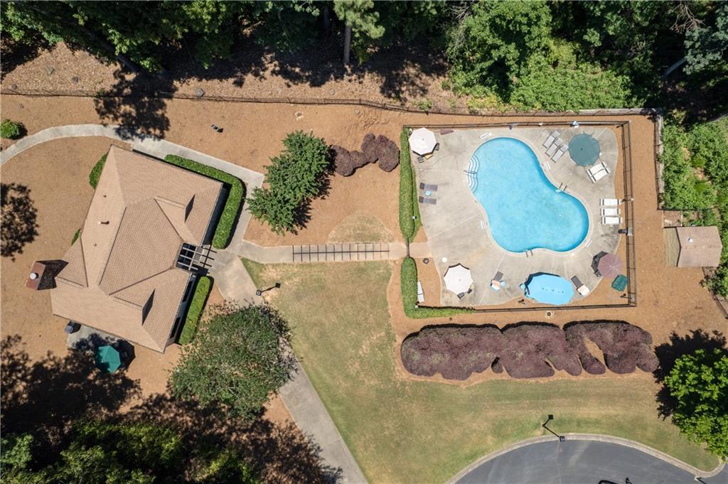 1120 Highland Bluff Drive SE