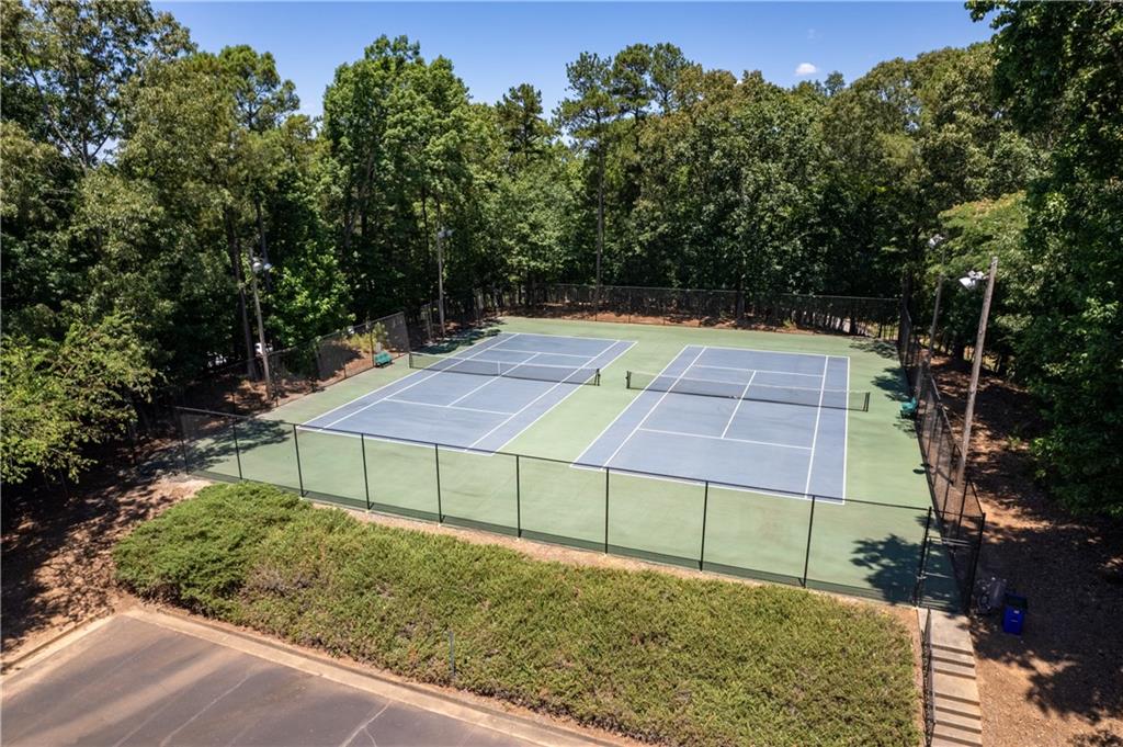 1120 Highland Bluff Drive SE