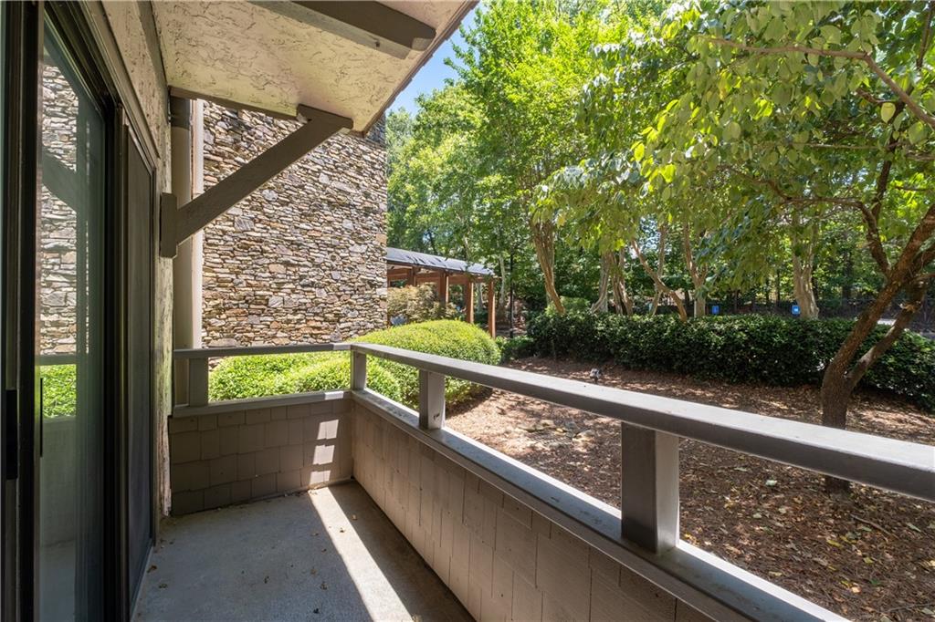 1120 Highland Bluff Drive SE