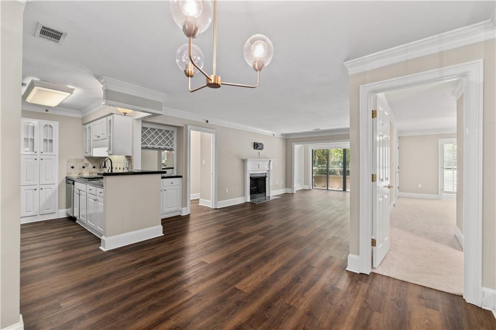 1120 Highland Bluff Drive SE