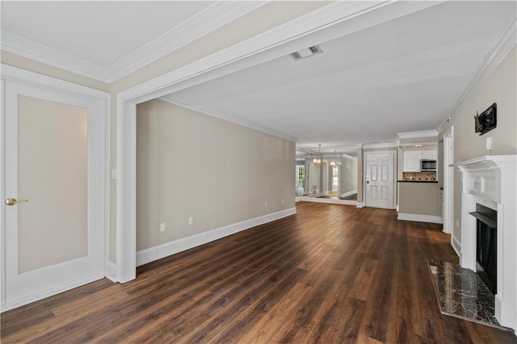 1120 Highland Bluff Drive SE