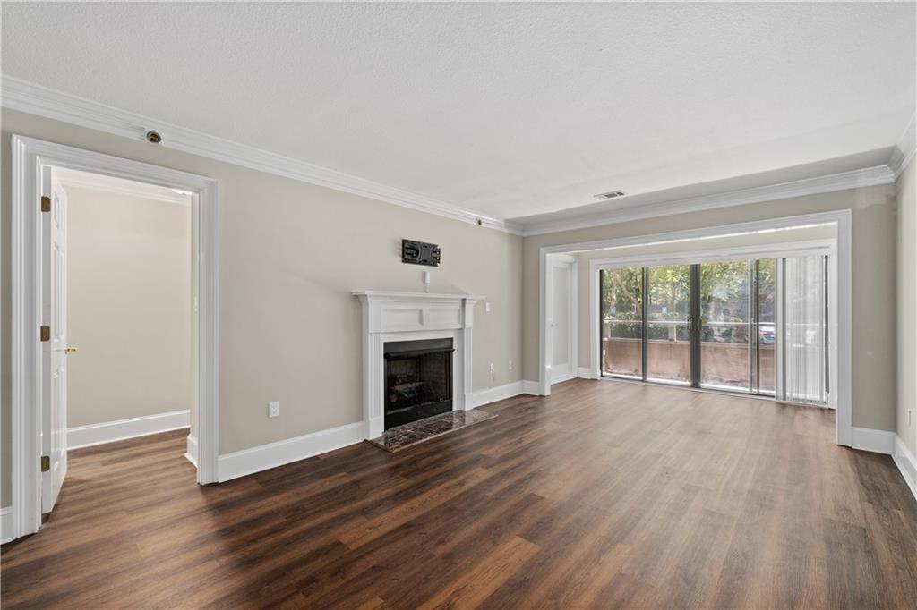 1120 Highland Bluff Drive SE