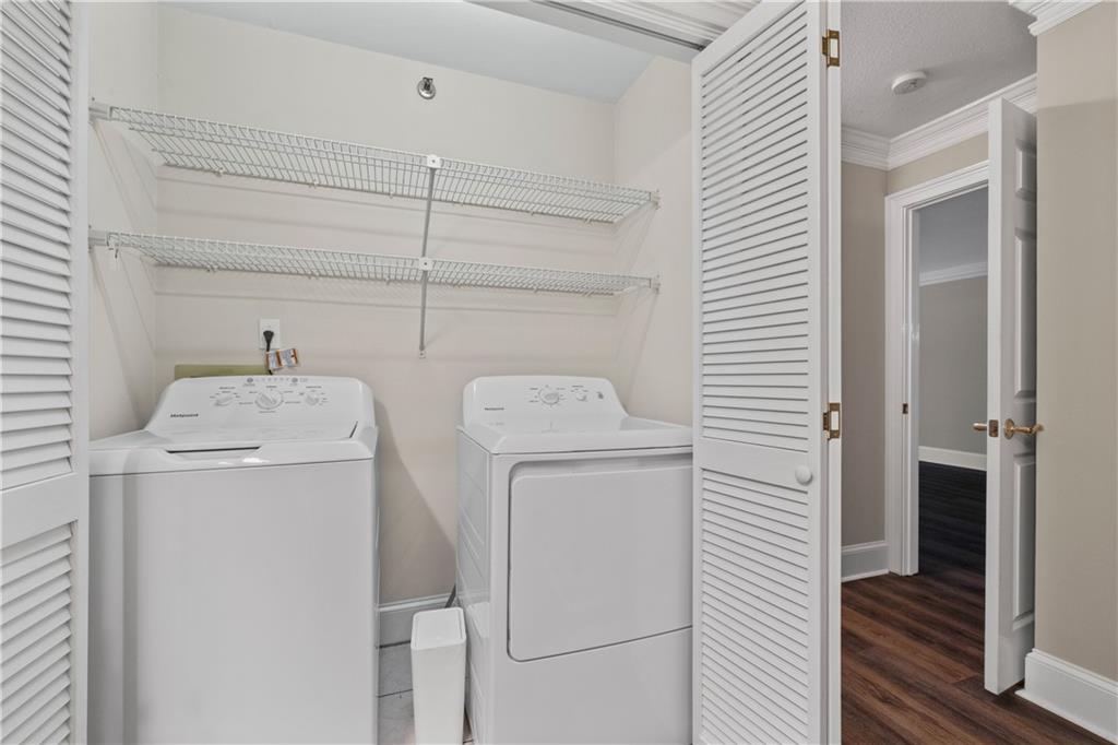 1120 Highland Bluff Drive SE