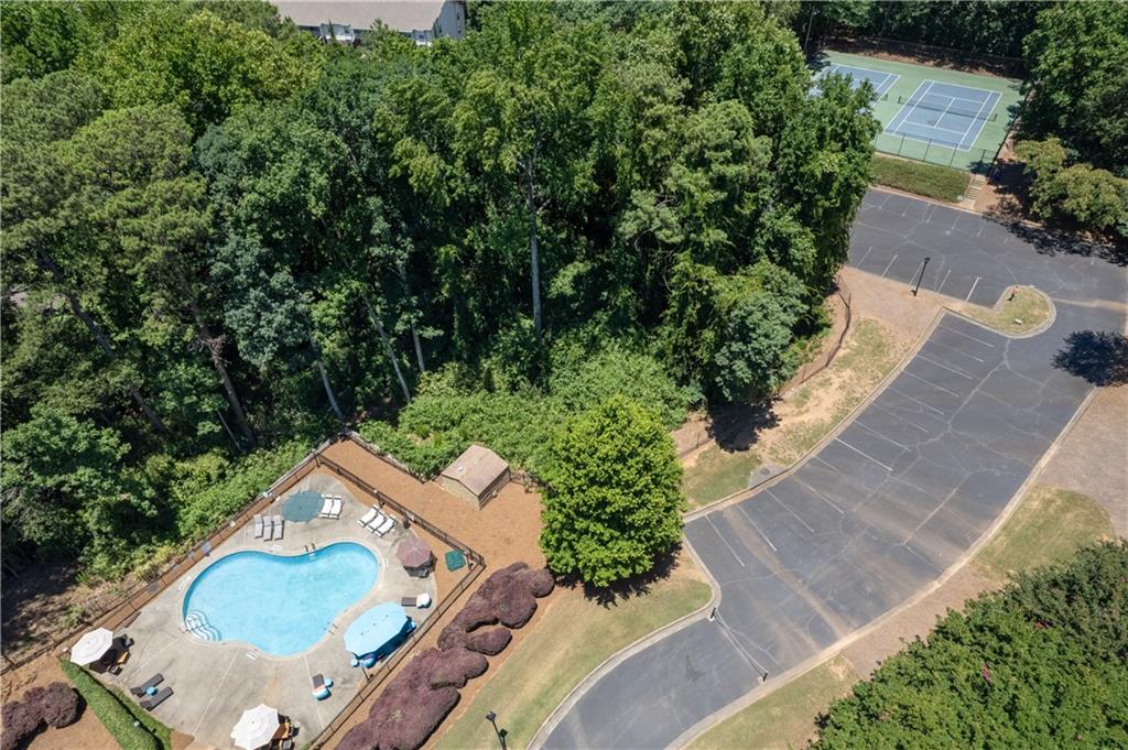 1120 Highland Bluff Drive SE