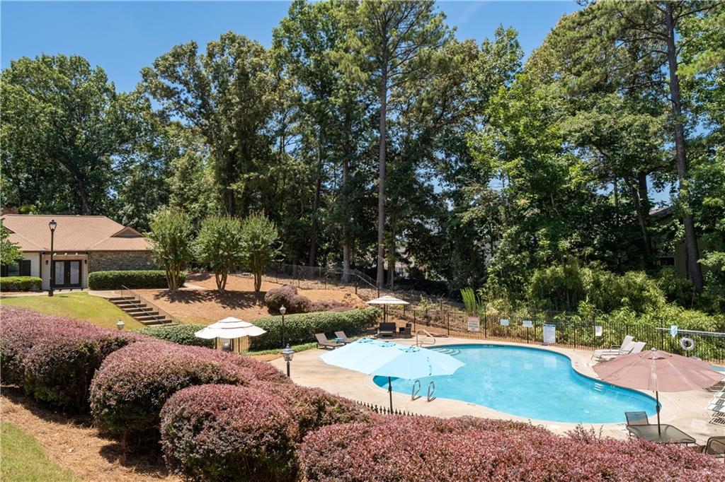 1120 Highland Bluff Drive SE