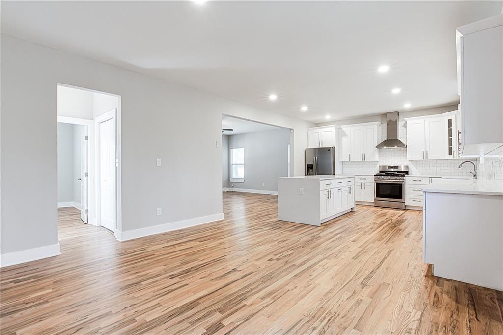870 GASTON Street SW