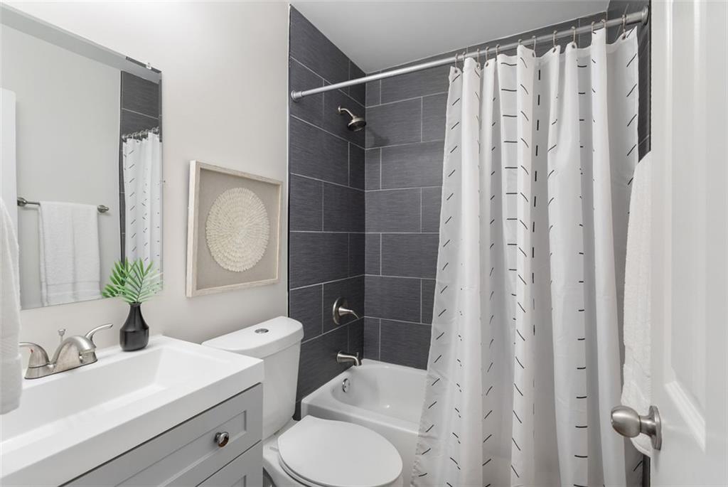 1258 CAMPBELLTON Road SW