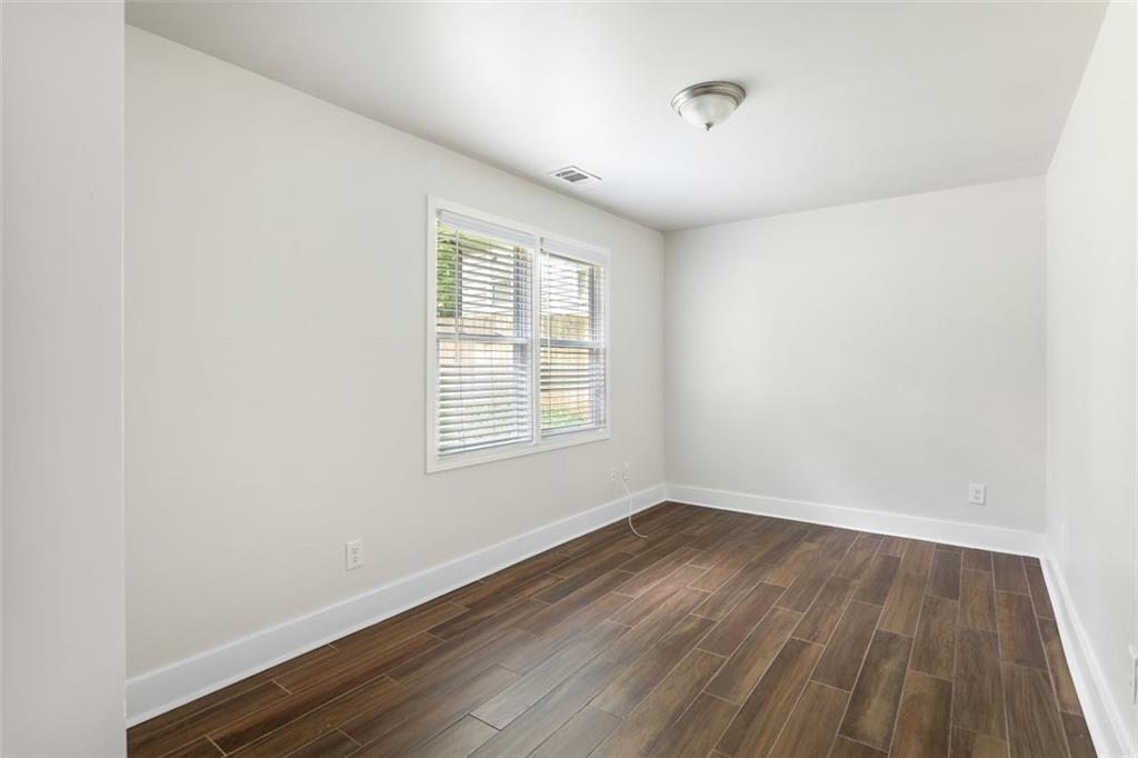 1258 CAMPBELLTON Road SW