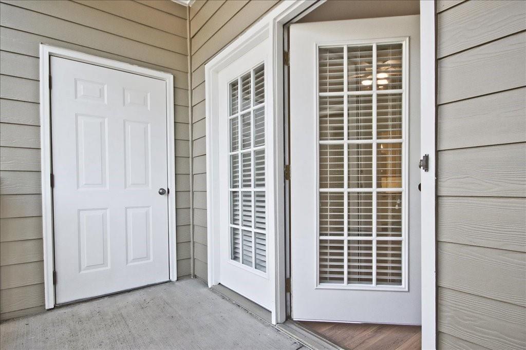 8102 WOODLAND Lane Unit 8102