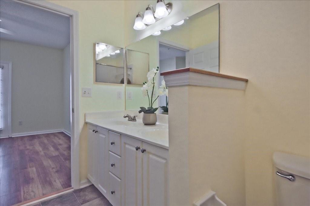 8102 WOODLAND Lane Unit 8102