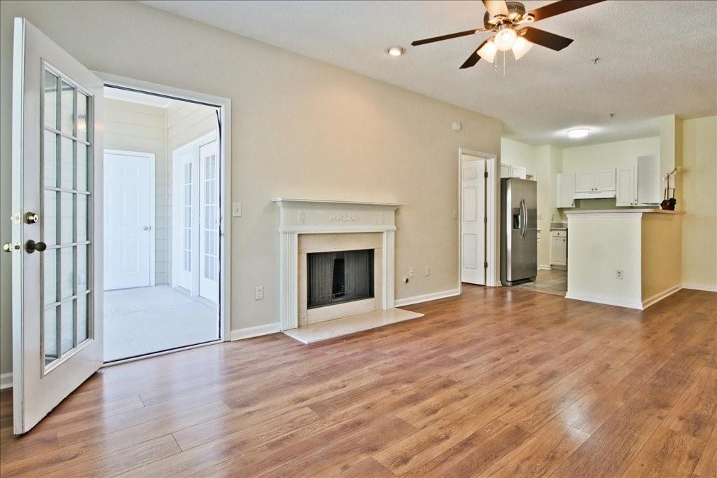 8102 WOODLAND Lane Unit 8102