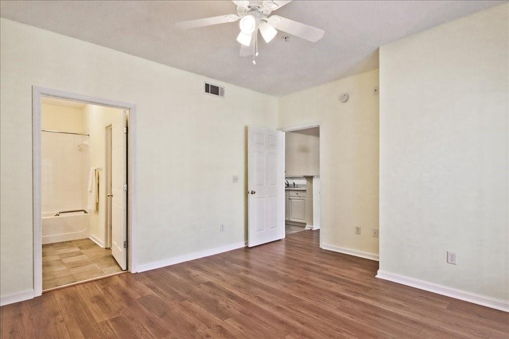 8102 WOODLAND Lane Unit 8102