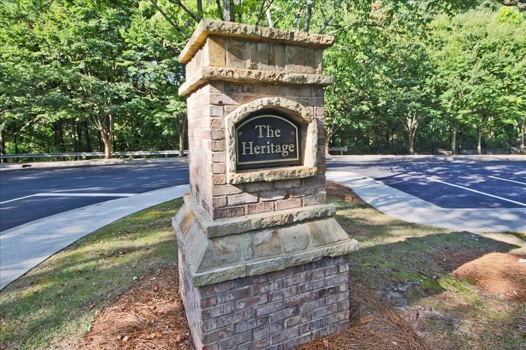 8102 WOODLAND Lane Unit 8102