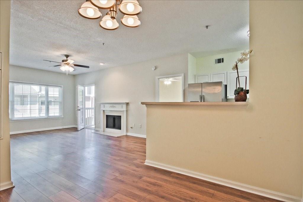 8102 WOODLAND Lane Unit 8102