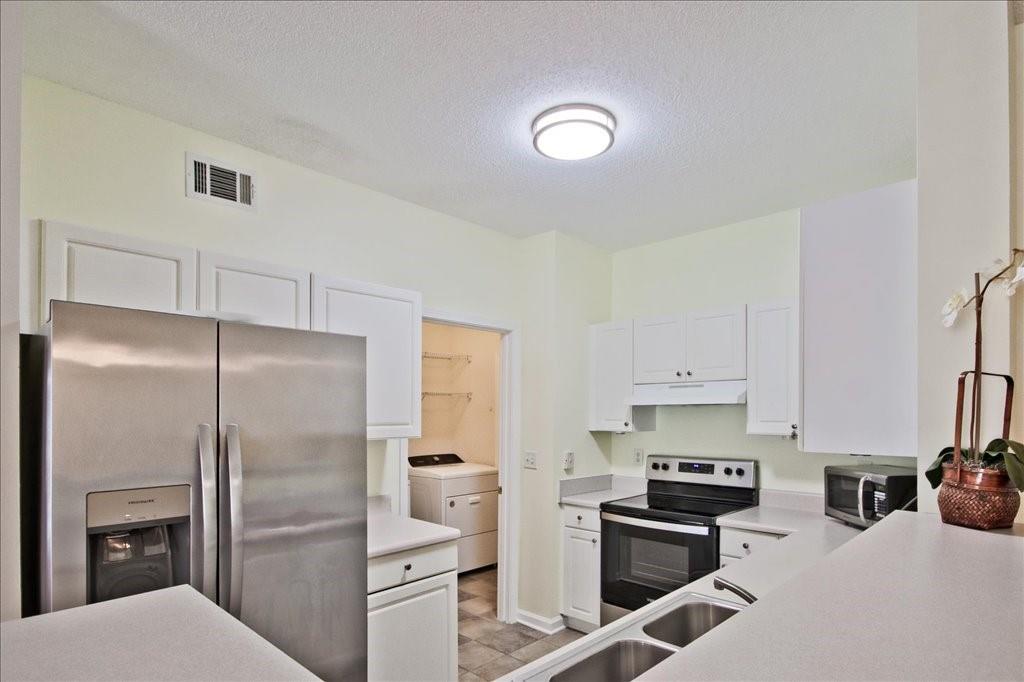 8102 WOODLAND Lane Unit 8102