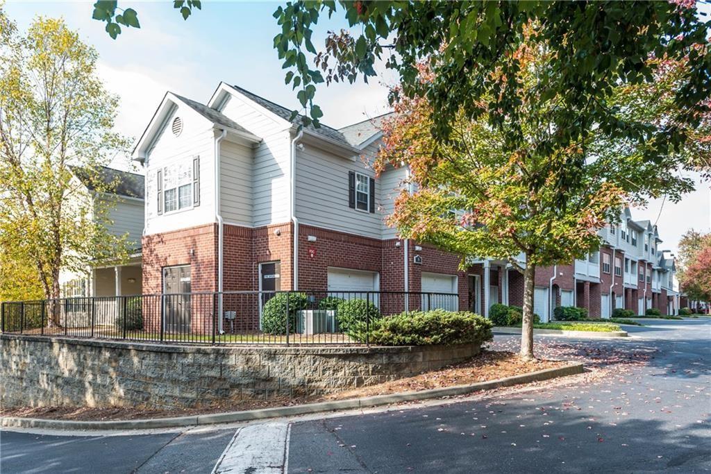 8102 WOODLAND Lane Unit 8102