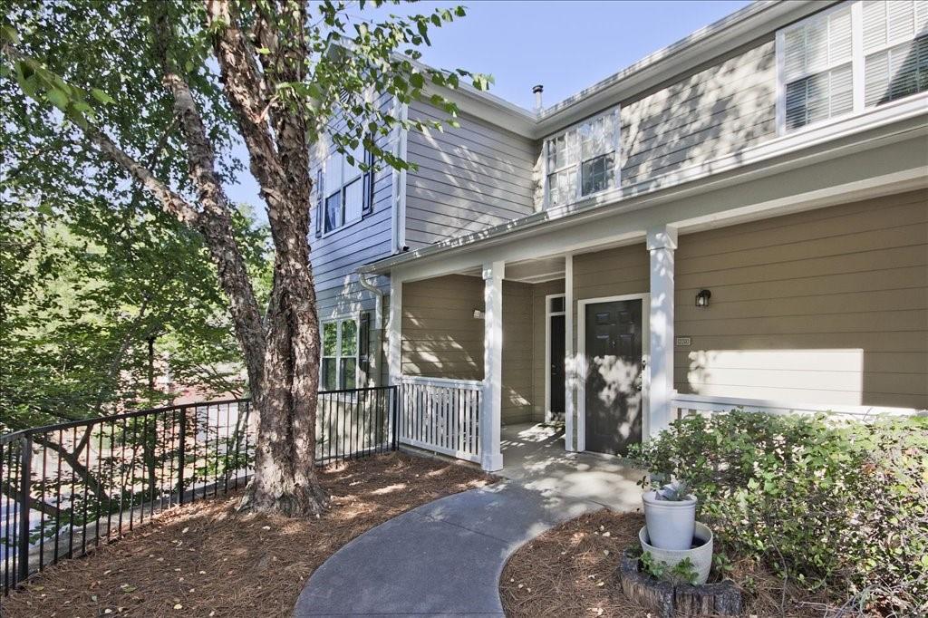 8102 WOODLAND Lane Unit 8102