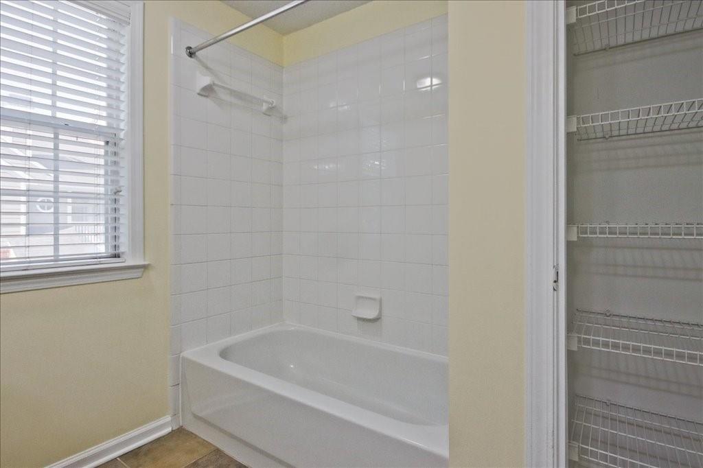 8102 WOODLAND Lane Unit 8102
