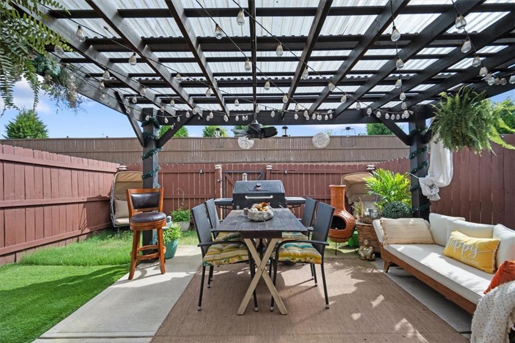 2404 FITTS Drive