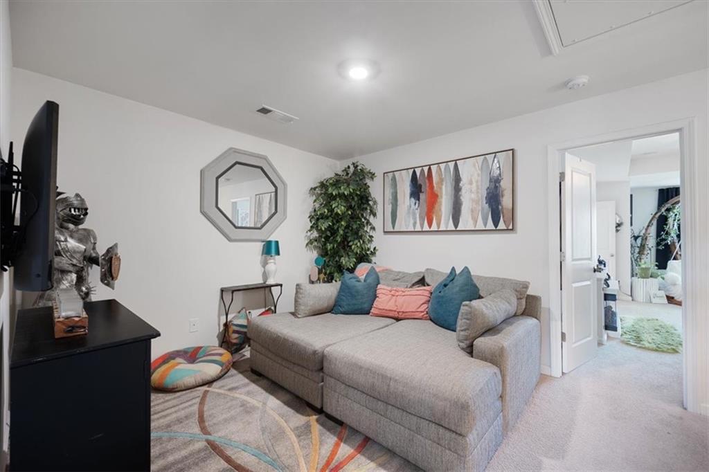 2404 FITTS Drive